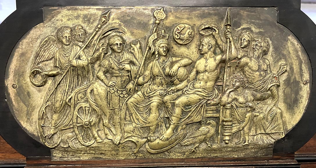 Imposant cabinet néo-Renaissance en noyer, marbre, bronzes dorés et pierres semi-dures Imposant cabinet néo-Renaissance en noyer, marbre, bronzes dorés et pierres semi-dures-5