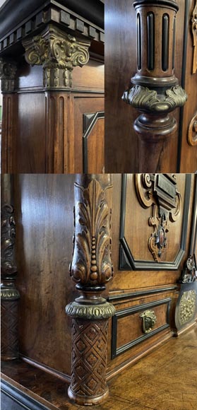 Imposant cabinet néo-Renaissance en noyer, marbre, bronzes dorés et pierres semi-dures Imposant cabinet néo-Renaissance en noyer, marbre, bronzes dorés et pierres semi-dures-6