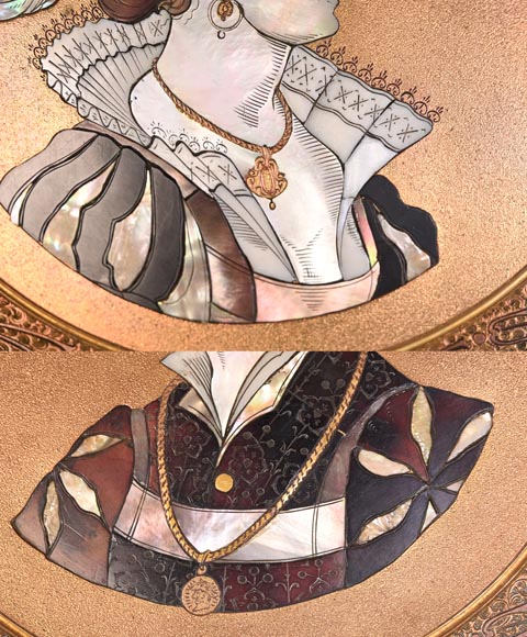 Maison KAYSER SOHN, Personnages de la Renaissance – Paire de plats décoratifs en corviniello, datés 1884 Maison KAYSER SOHN, Personnages de la Renaissance – Paire de plats décoratifs en corviniello, datés 1884-5