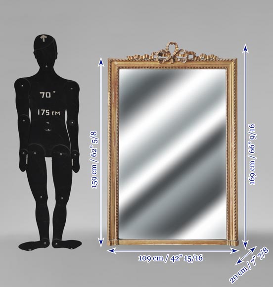 Trumeau doré de style Louis XVI surmonté d'un ruban noué Trumeau doré de style Louis XVI surmonté d'un ruban noué-6