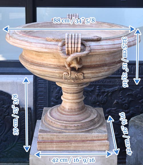 Paire de vases monumentaux XIXe en albâtre onyx enrubanné Paire de vases monumentaux XIXe en albâtre onyx enrubanné-8