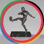 « Footballeur », statuette en régule patiné