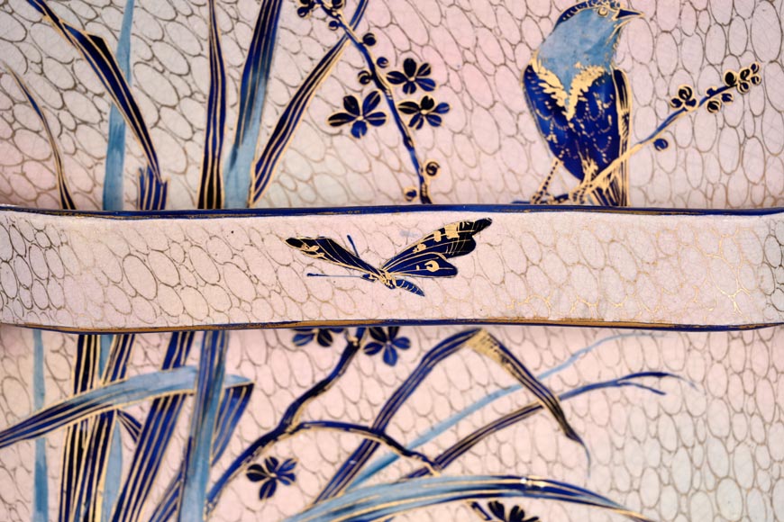 MAISON Alphonse Giroux – Plat décoratif japonisant en porcelaine peint MAISON Alphonse Giroux – Plat décoratif japonisant en porcelaine peint-1