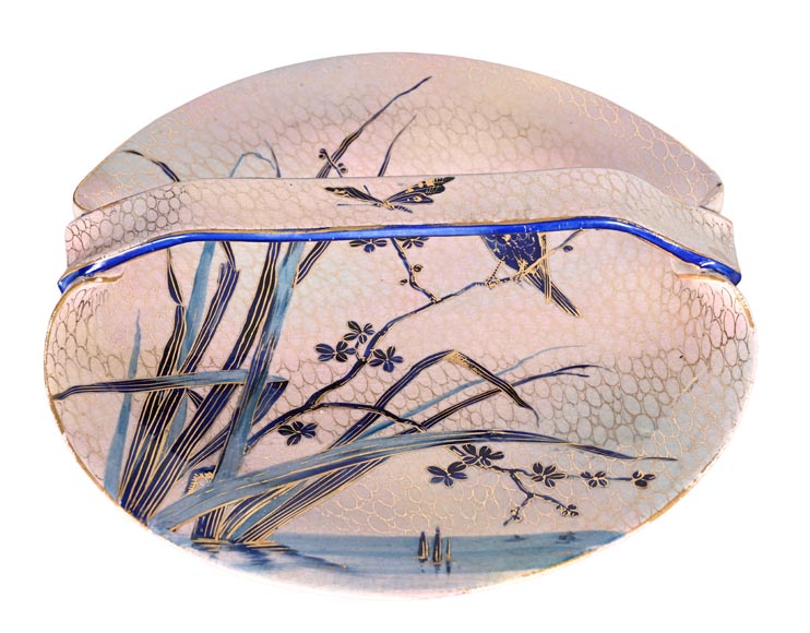 MAISON Alphonse Giroux – Plat décoratif japonisant en porcelaine peint MAISON Alphonse Giroux – Plat décoratif japonisant en porcelaine peint-5