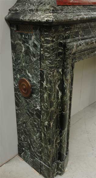 Cheminée à hotte en marbre vert de mer et rouge griotte Cheminée à hotte en marbre vert de mer et rouge griotte-5