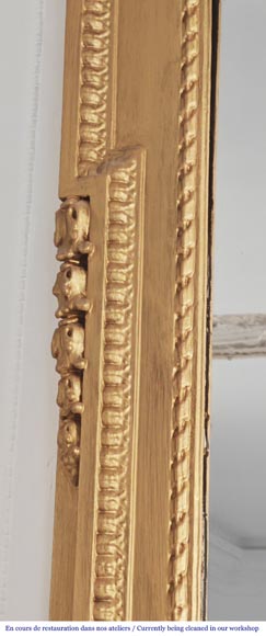 Trumeau de style Louis XVI rehaussé de peinture dorée Trumeau de style Louis XVI rehaussé de peinture dorée-2