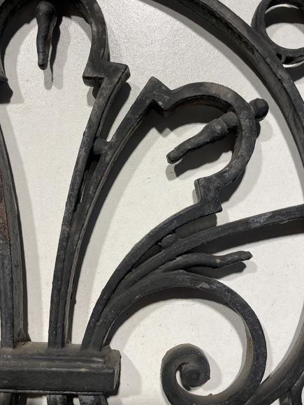 Petit garde-corps de fenêtre en fer forgé Petit garde-corps de fenêtre en fer forgé-4