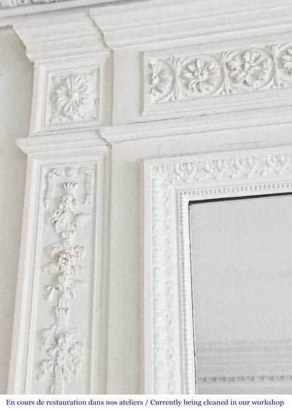 Trumeau de style Louis XVI décoré d'une frise de fleur Trumeau de style Louis XVI décoré d'une frise de fleur-2