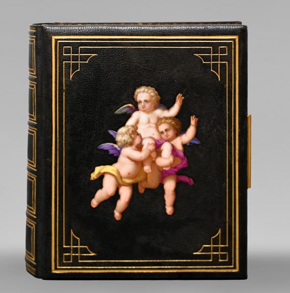 Julien-Nicolas RIVART (1802-1867) – Album photo à décor de marqueterie de porcelaine sur cuir Julien-Nicolas RIVART (1802-1867) – Album photo à décor de marqueterie de porcelaine sur cuir-0