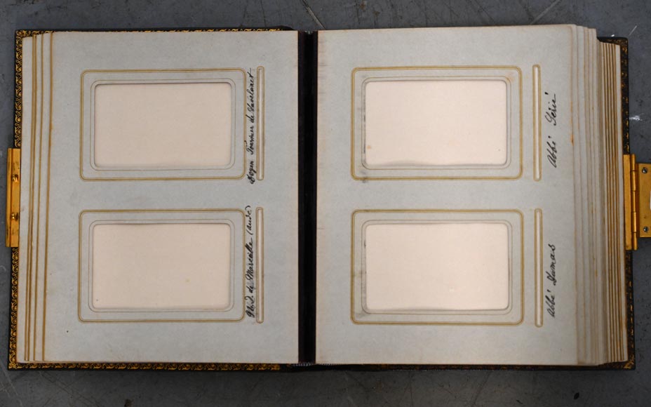 Julien-Nicolas RIVART (1802-1867) – Album photo à décor de marqueterie de porcelaine sur cuir Julien-Nicolas RIVART (1802-1867) – Album photo à décor de marqueterie de porcelaine sur cuir-5