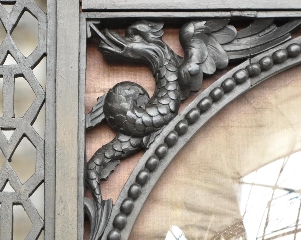 Paire de cadres japonisant en bois noirci à décor de soie brodée Paire de cadres japonisant en bois noirci à décor de soie brodée-10