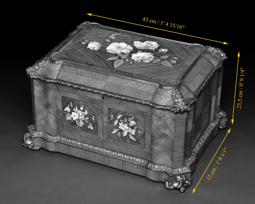 Maison TAHAN et Julien-Nicolas RIVART (1802-1867) - Coffret à parfums à décor de marqueterie de porcelaine Maison TAHAN et Julien-Nicolas RIVART (1802-1867) - Coffret à parfums à décor de marqueterie de porcelaine-4