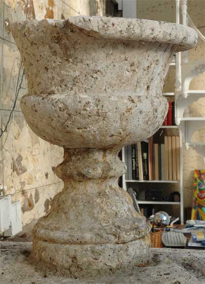 Puits ancien en pierre du XVIIIè siècle Puits ancien en pierre du XVIIIè siècle-8