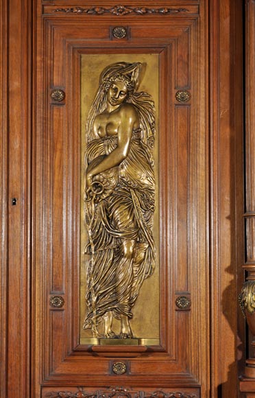 Eugène Frager, Maison Meynard (ébéniste), Ferdinand Barbedienne (bronzier), Louis-Constant Sevin (ornemaniste) - Exceptionnel ensemble de salle à manger en noyer Eugène Frager, Maison Meynard (ébéniste), Ferdinand Barbedienne (bronzier), Louis-Constant Sevin (ornemaniste) - Exceptionnel ensemble de salle à manger en noyer-3