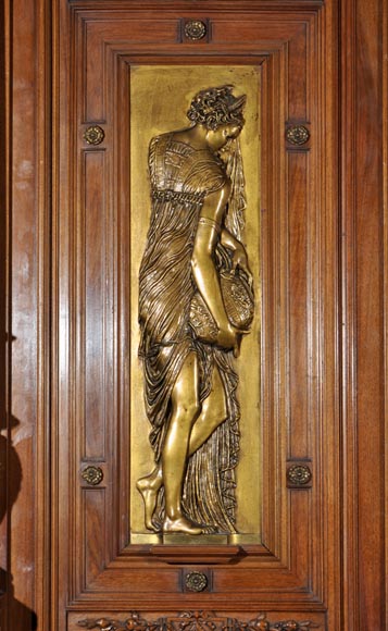 Eugène Frager, Maison Meynard (ébéniste), Ferdinand Barbedienne (bronzier), Louis-Constant Sevin (ornemaniste) - Exceptionnel ensemble de salle à manger en noyer Eugène Frager, Maison Meynard (ébéniste), Ferdinand Barbedienne (bronzier), Louis-Constant Sevin (ornemaniste) - Exceptionnel ensemble de salle à manger en noyer-4