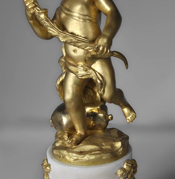 Belle paire de candélabres en marbre Statuaire de Carrare et bronze doré à décor de putti et de roses Belle paire de candélabres en marbre Statuaire de Carrare et bronze doré à décor de putti et de roses-4