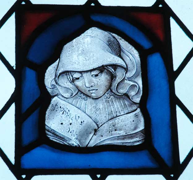 Quatre éléments de vitraux aux anges en grisaille Quatre éléments de vitraux aux anges en grisaille-2