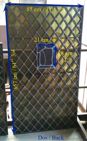 Quatre éléments de vitraux aux anges en grisaille Quatre éléments de vitraux aux anges en grisaille-4