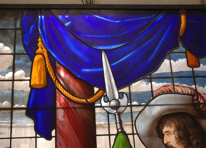 Vitrail au Mousquetaire signé  Vitrail au Mousquetaire signé