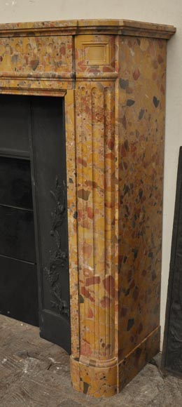 Cheminée ancienne de style Louis XVI en marbre Brèche de Saint-Antonin Cheminée ancienne de style Louis XVI en marbre Brèche de Saint-Antonin-4