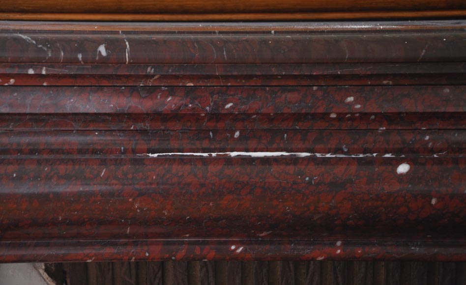 Cheminée ancienne de style Louis XIV en marbre Rouge Griotte Cheminée ancienne de style Louis XIV en marbre Rouge Griotte-1