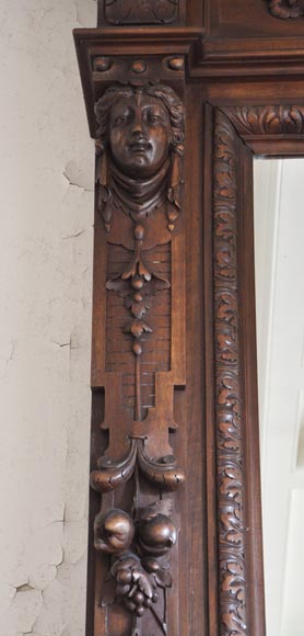 Cheminée ancienne en noyer au masque de Satyre Cheminée ancienne en noyer au masque de Satyre-3