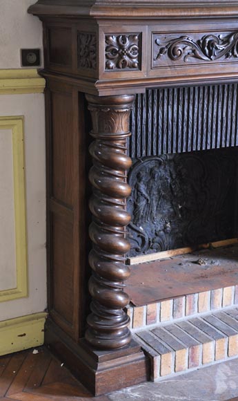 Cheminée ancienne en noyer au masque de Satyre Cheminée ancienne en noyer au masque de Satyre-7