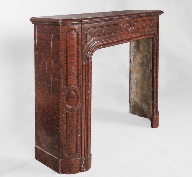 Cheminée ancienne de style Louis XV en marbre Rouge Griotte Cheminée ancienne de style Louis XV en marbre Rouge Griotte-3