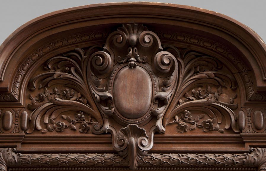 Exceptionnelle cheminée en chêne d'après le modèle de la cheminée du Salon d'Hercule du Palais de Versailles Exceptionnelle cheminée en chêne d'après le modèle de la cheminée du Salon d'Hercule du Palais de Versailles-12