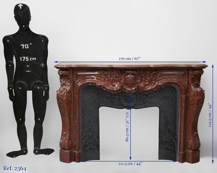 Très belle cheminée ancienne de style Louis XV en marbre Rouge Griotte richement sculptée Très belle cheminée ancienne de style Louis XV en marbre Rouge Griotte richement sculptée-13