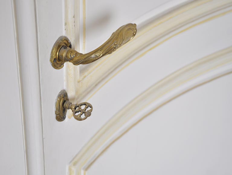 Bel élément de boiserie de style Louis XV avec cheminée en pierre du XVIIIè siècle Bel élément de boiserie de style Louis XV avec cheminée en pierre du XVIIIè siècle-4