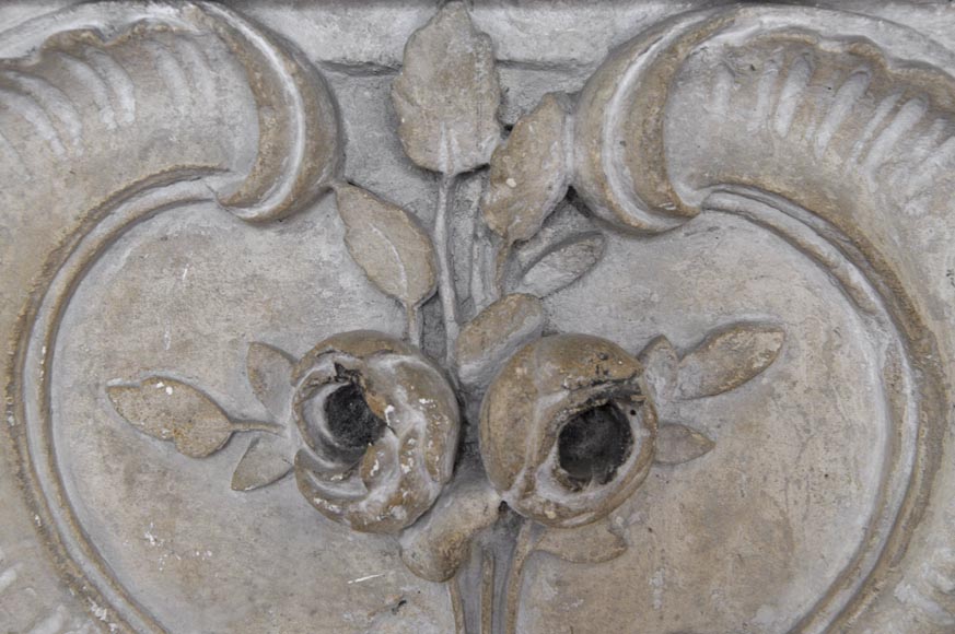 Bel élément de boiserie de style Louis XV avec cheminée en pierre du XVIIIè siècle Bel élément de boiserie de style Louis XV avec cheminée en pierre du XVIIIè siècle-12