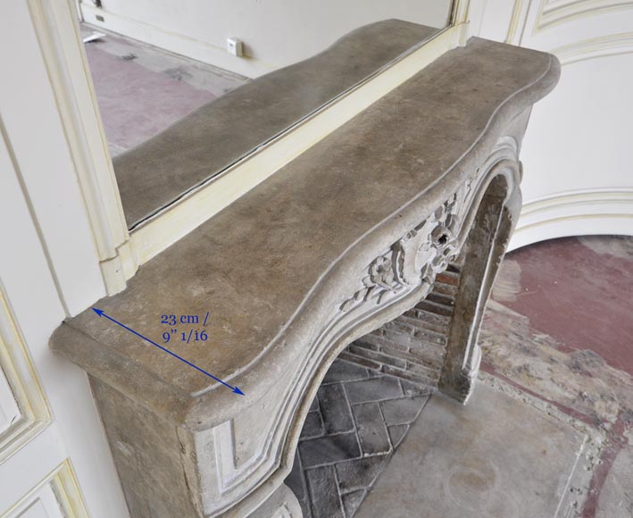 Bel élément de boiserie de style Louis XV avec cheminée en pierre du XVIIIè siècle Bel élément de boiserie de style Louis XV avec cheminée en pierre du XVIIIè siècle-22