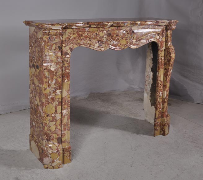 Cheminée de style Pompadour en Brèche d'Alep Cheminée de style Pompadour en Brèche d'Alep-2