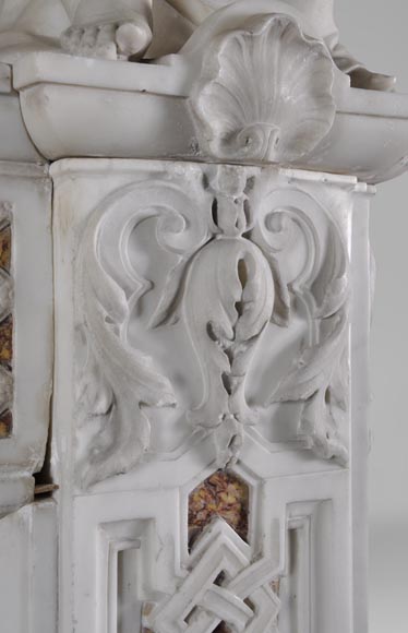 Exceptionnelle cheminée ancienne de la fin du XVIIIe siècle en marbres Statuaire et Brocatelle à putti Exceptionnelle cheminée ancienne de la fin du XVIIIe siècle en marbres Statuaire et Brocatelle à putti-15