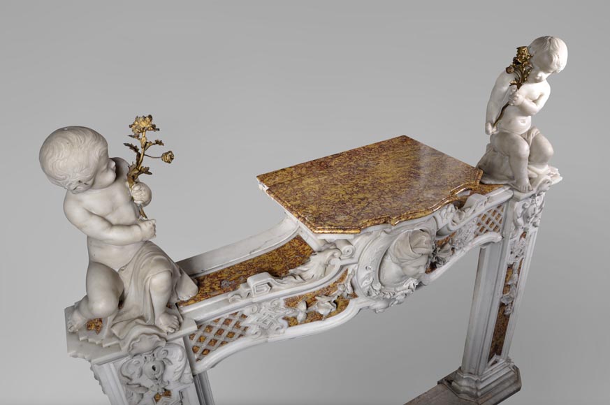 Exceptionnelle cheminée ancienne de la fin du XVIIIe siècle en marbres Statuaire et Brocatelle à putti Exceptionnelle cheminée ancienne de la fin du XVIIIe siècle en marbres Statuaire et Brocatelle à putti-18
