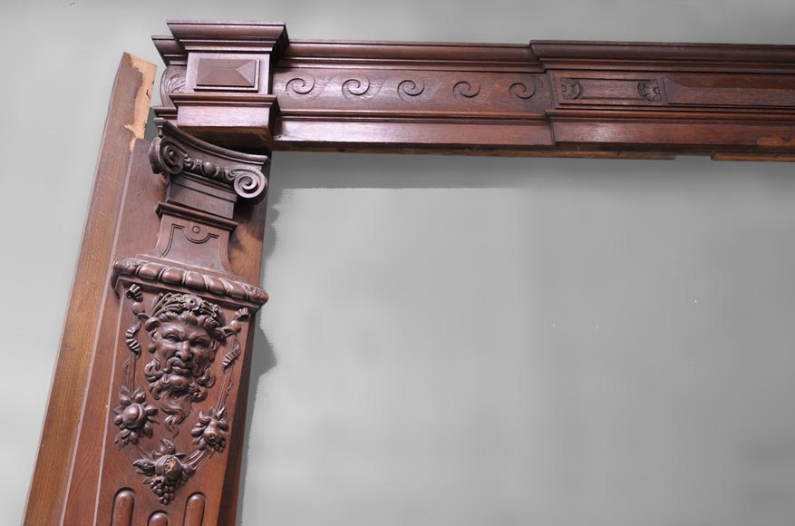 Pièce de boiserie en chêne sculpté à têtes de satyres et motifs de draperies, XIXè siècle Pièce de boiserie en chêne sculpté à têtes de satyres et motifs de draperies, XIXè siècle-6