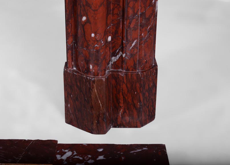 Cheminée ancienne de style Louis XIV en marbre Rouge Griotte avec son intérieur en fonte Cheminée ancienne de style Louis XIV en marbre Rouge Griotte avec son intérieur en fonte-7