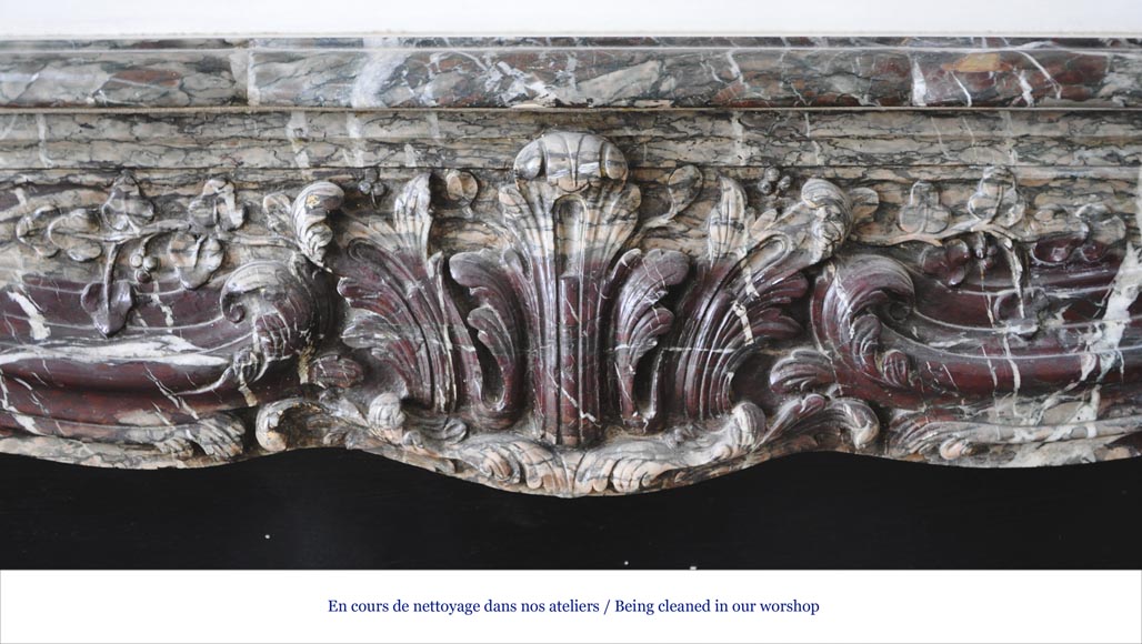 Belle cheminée ancienne de style Régence en marbre Campan Grand Mélange, XIXè siècle Belle cheminée ancienne de style Régence en marbre Campan Grand Mélange, XIXè siècle-1