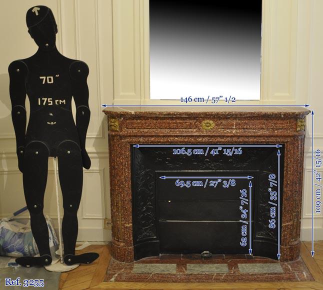 Cheminée ancienne de style Louis XVI à coins arrondis en marbre Griotte et ornements de bronze doré Cheminée ancienne de style Louis XVI à coins arrondis en marbre Griotte et ornements de bronze doré-10