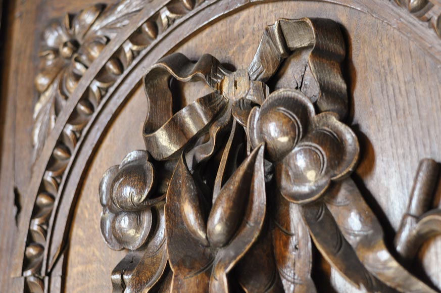 Grande pièce de boiserie ancienne en chêne sculpté à décor de trophées de chasse et natures mortes Grande pièce de boiserie ancienne en chêne sculpté à décor de trophées de chasse et natures mortes-13