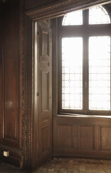 Grande pièce de boiserie ancienne en chêne sculpté à décor de trophées de chasse et natures mortes Grande pièce de boiserie ancienne en chêne sculpté à décor de trophées de chasse et natures mortes-16