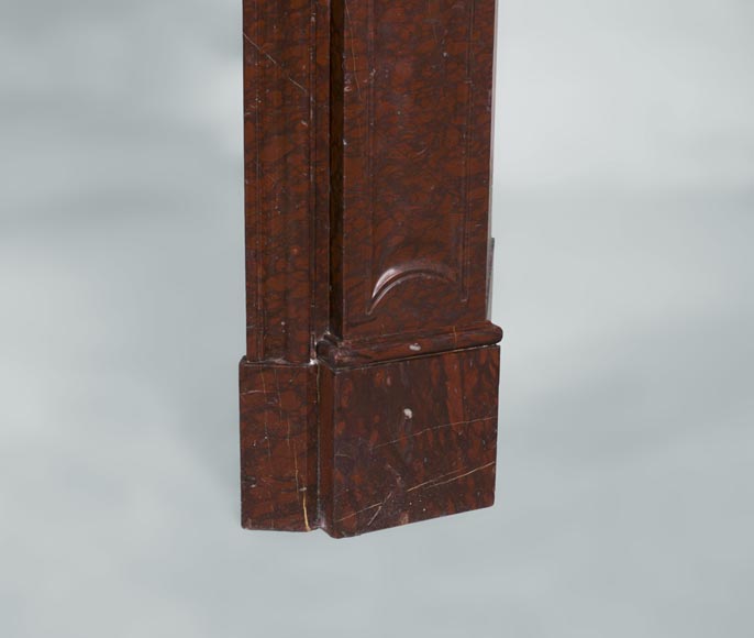 Cheminée ancienne de style Louis XV à trois coquilles en marbre Rouge Griotte Cheminée ancienne de style Louis XV à trois coquilles en marbre Rouge Griotte-7