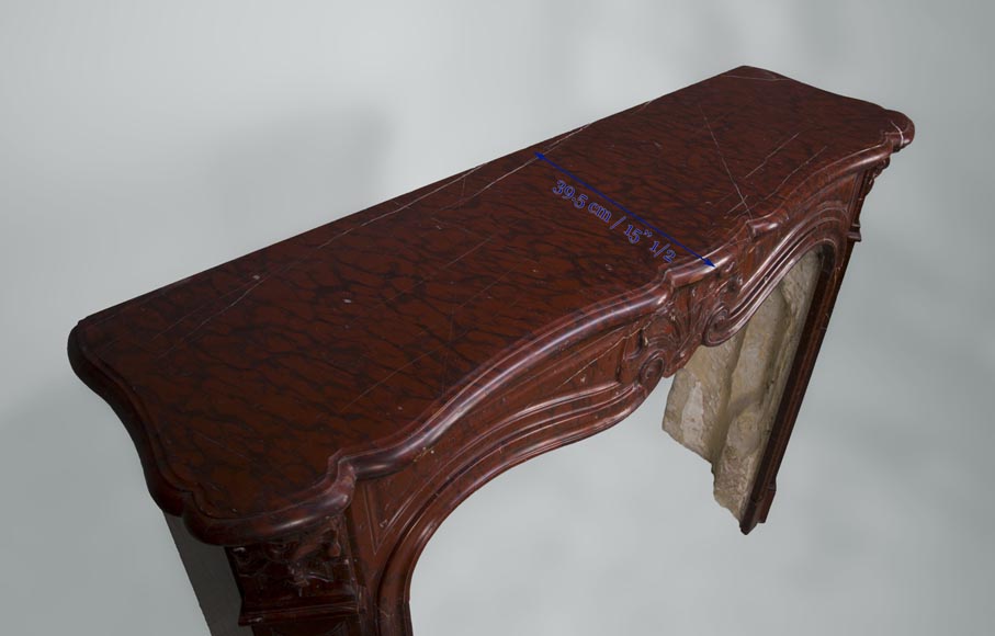 Cheminée ancienne de style Louis XV à trois coquilles en marbre Rouge Griotte Cheminée ancienne de style Louis XV à trois coquilles en marbre Rouge Griotte-8