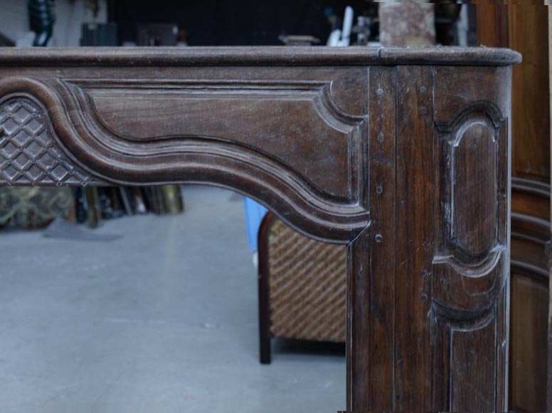 Grande cheminée ancienne en chêne de style Régence, 1ère moitié du XIXè siècle Grande cheminée ancienne en chêne de style Régence, 1ère moitié du XIXè siècle-6