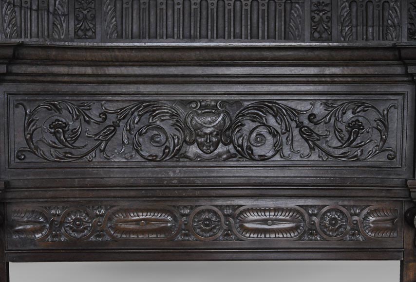 Cheminée ancienne de style Néo-Renaissance en chêne avec un portrait de femme Cheminée ancienne de style Néo-Renaissance en chêne avec un portrait de femme-4