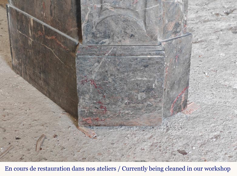 Cheminée de style Louis XV modèle Pompadour sculptée en marbre Bois Jourdan Cheminée de style Louis XV modèle Pompadour sculptée en marbre Bois Jourdan-4