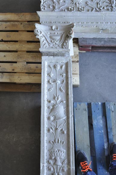 Important passage de porte ancien en pierre marbrière, époque Renaissance  Important passage de porte ancien en pierre marbrière, époque Renaissance -2