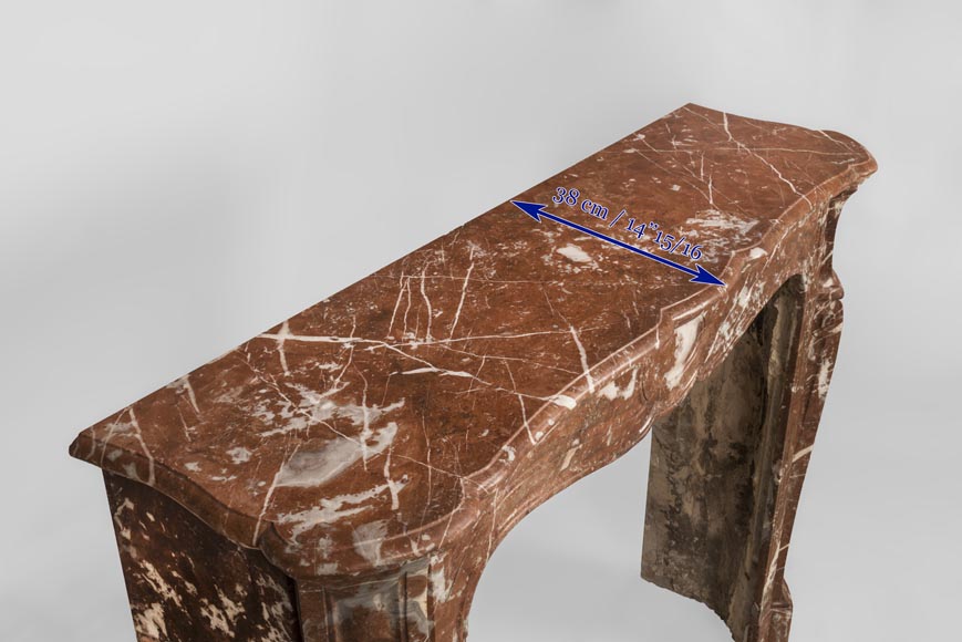Cheminée ancienne de style Louis XV, modèle Pompadour, en marbre Rouge du Nord Cheminée ancienne de style Louis XV, modèle Pompadour, en marbre Rouge du Nord-10