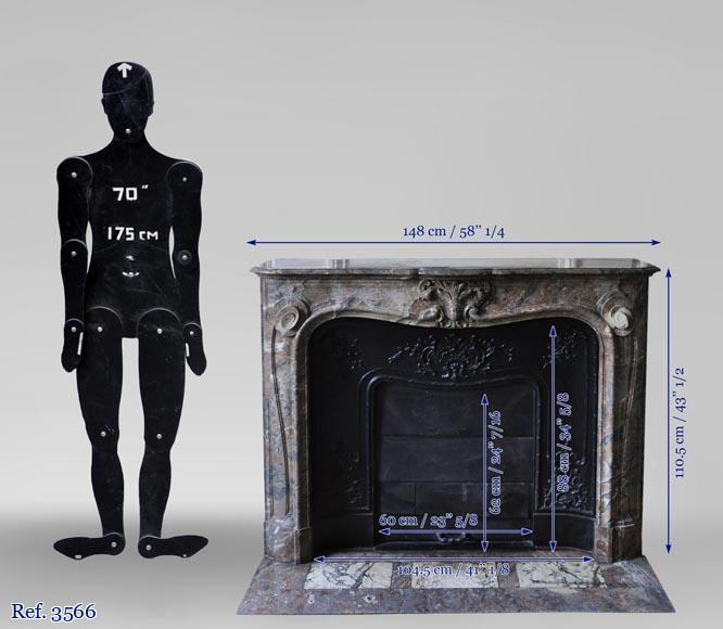 Cheminée ancienne de style Louis XV en marbre Rouge du Nord à la coquille feuillagée  Cheminée ancienne de style Louis XV en marbre Rouge du Nord à la coquille feuillagée -10